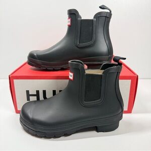 NIB• Women's Hunter Original Chelsea Black Boots Size: 7
